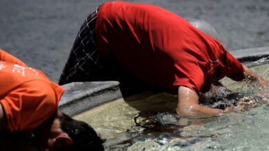 الحرارة..موجة حر تضرب عدداً من مناطق المغرب ودرجات الحرارة تلامس 42 درجة