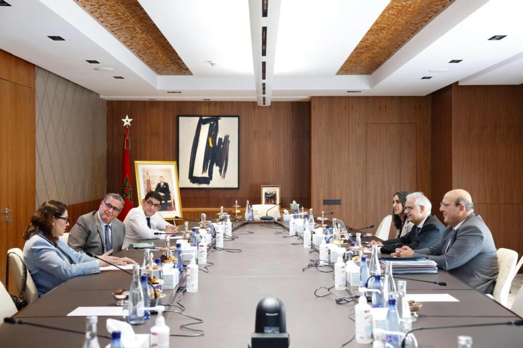 الأغلبية الحكومية تخرج من صمتها: التنويه للملك.. والعتاب موجه للواقع % الأغلبية الحكومية تخرج من صمتها: التنويه للملك.. والعتاب موجه للواقع