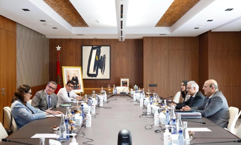 الأغلبية الحكومية تخرج من صمتها: التنويه للملك.. والعتاب موجه للواقع % الأغلبية الحكومية تخرج من صمتها: التنويه للملك.. والعتاب موجه للواقع