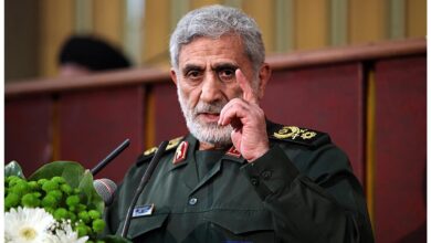 قاآني يفاجئ الجميع بظهوره في طهران ويفنّد شائعات اغتياله