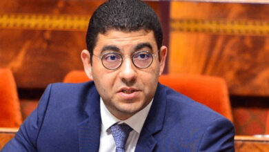 وزارة التواصل.. الوزير الأخرس والمستشار الشبح!