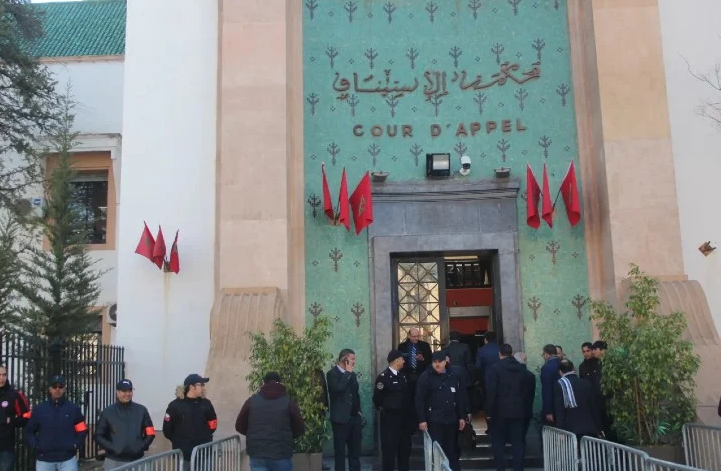 إحالة نائب الوكيل العام للملك بفاس على أنظار قاضي التحقيق % إحالة نائب الوكيل العام للملك بفاس على أنظار قاضي التحقيق