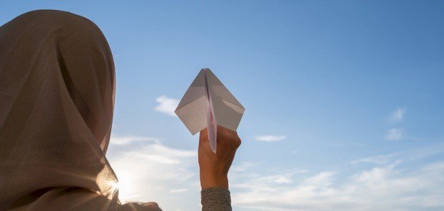 لماذا لا تحظى المرأة بمكانتها الحقيقية في السياسة؟