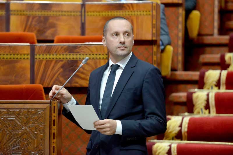 برلماني ساخرًا : الذكاء الاصطناعي قدّم لي معطيات أفضل من وزير الصحة % برلماني ساخرًا : الذكاء الاصطناعي قدّم لي معطيات أفضل من وزير الصحة