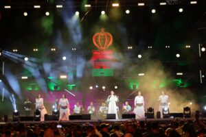 إفران تُشعل ليالي الصيف: الداودية تلهب ساحة التاج ومهرجان دولي بنكهة شعبية وإيكولوجية