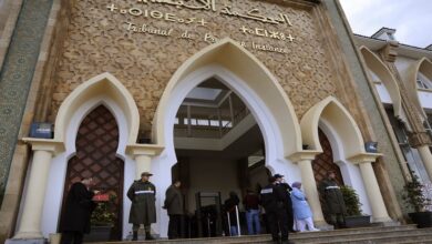 سقوط شبكة خطيرة بسلا.. محامون وهميون وضابط أمن في قفص الاتهام % سقوط شبكة خطيرة بسلا.. محامون وهميون وضابط أمن في قفص الاتهام