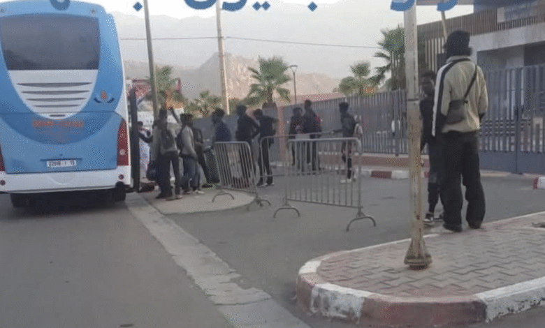 مهاجرون في قلب تافراوت: خطوة غامضة تُربك هدوء الأطلس الصغير