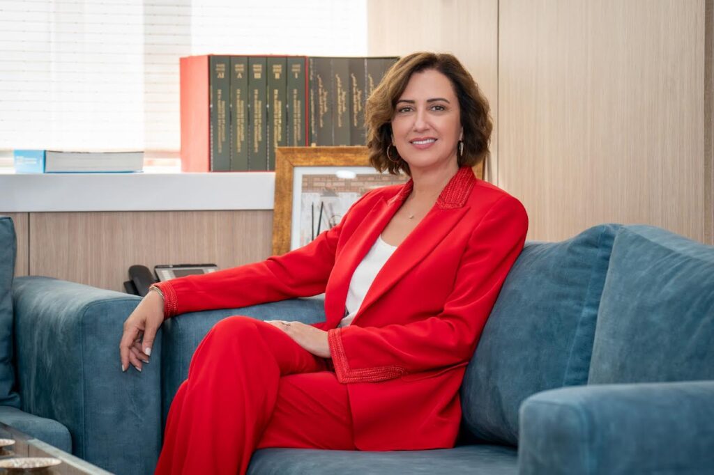 عمور في قائمة الأقوياء.. لكن أرقام السياحة تكشف الحقيقه