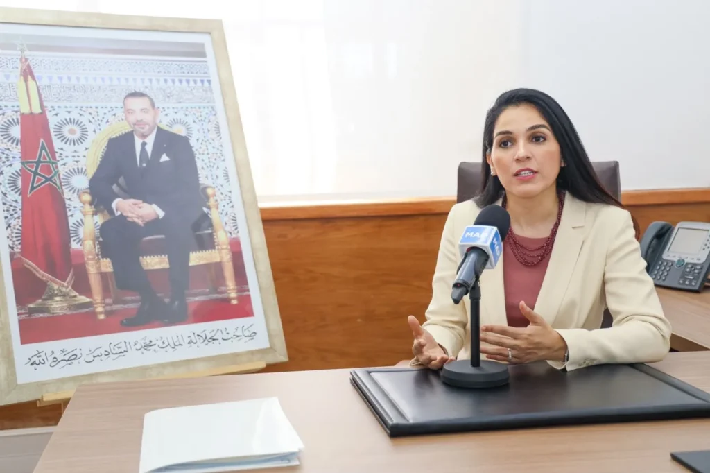 الدعم الاجتماعي بين وعود الحكومة وصفقات السيارات % الدعم الاجتماعي بين وعود الحكومة وصفقات السيارات