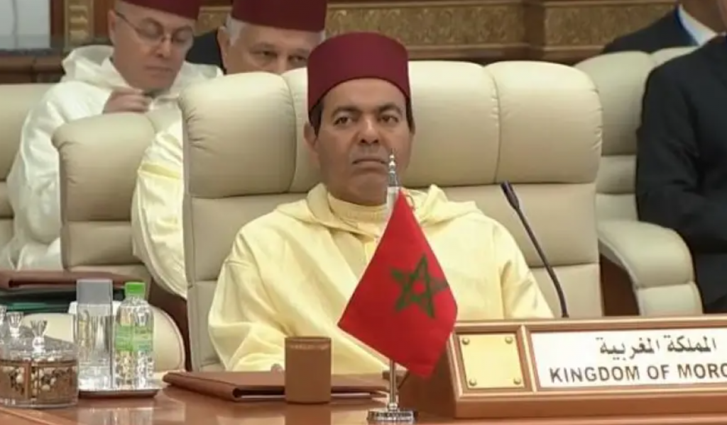 مولاي رشيد يمثل المغرب في قمة عربية إسلامية بالدوحة