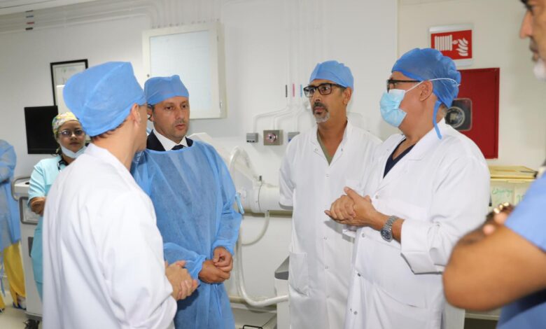 وزير بلا تاريخ.. يدير قطاعًا يحتضر منذ عقود % وزير بلا تاريخ.. يدير قطاعًا يحتضر منذ عقود