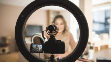 المؤثرون أداة إعلامية لتلميع الفشل بدل إصلاح المشهد