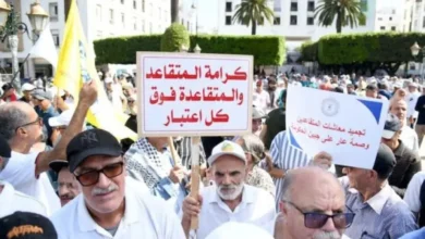 المتقاعدون في المغرب يحتجون أمام البرلمان للمطالبة بالكرامة