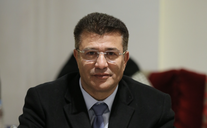 انتقادات وسخرية من الريفي بسبب حملة القضاء على الحفر