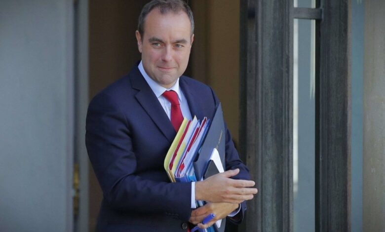 استقالة برقٍ سياسي في باريس: ليكورنو يغادر بعد 12 ساعة من الحكم % استقالة برقٍ سياسي في باريس: ليكورنو يغادر بعد 12 ساعة من الحكم