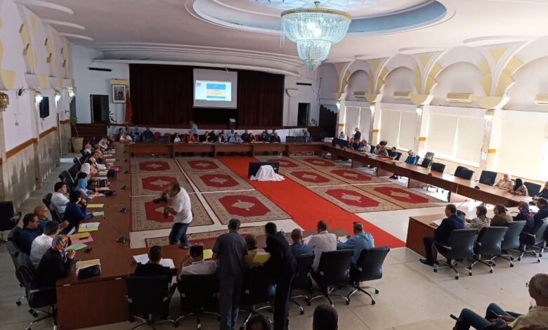 عمر السنتيسي يغرق سلا في الظلام باسم التنمية % عمر السنتيسي يغرق سلا في الظلام باسم التنمية