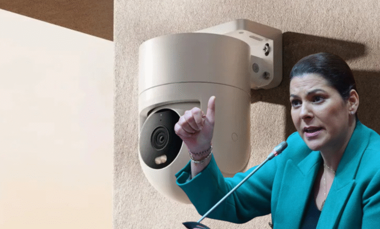 فضيحة في وزارة الإسكان: كاميرات مراقبة داخل مراحيض النساء! % فضيحة في وزارة الإسكان: كاميرات مراقبة داخل مراحيض النساء!