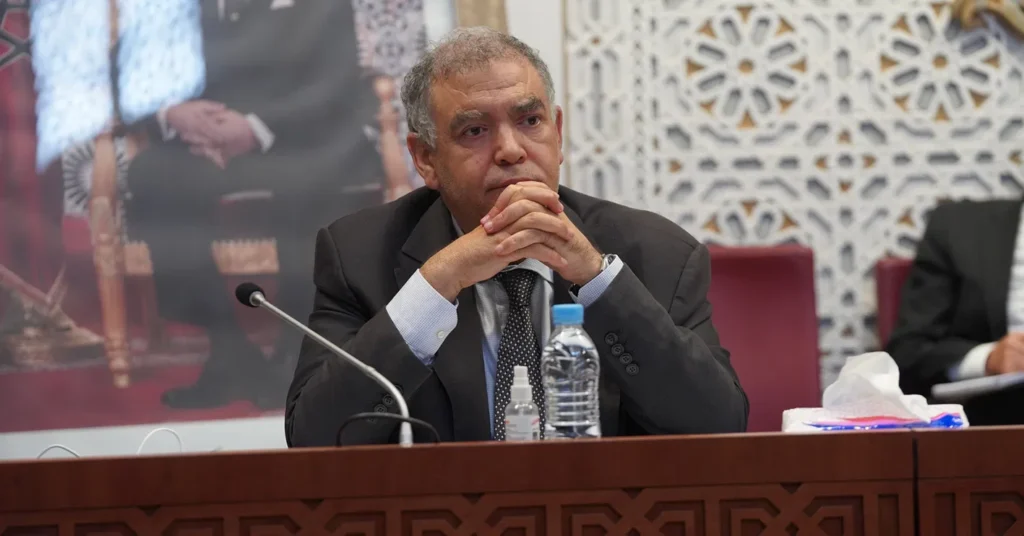 رؤساء جماعات متورطون في تحويل ملاعب للقرب نحو "أحياء موالية انتخابيا " % وزير الداخلية، عبد الوافي لفتيت