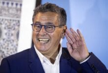 لماذا تصمت الصحافة عن أخنوش؟ سؤال يحرج المشهد الإعلامي..