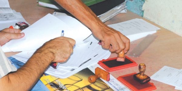 نيابة سلا تُسقط شبكة تزوير شهادات السكنى في كمين محكم % نيابة سلا تُسقط شبكة تزوير شهادات السكنى في كمين محكم