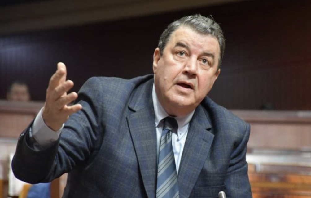 السنتيسي يفضح أزمة الصحة بسلا: مدينة بمليون نسمة بلا طبيب توليد % السنتيسي يفضح أزمة الصحة بسلا: مدينة بمليون نسمة بلا طبيب توليد