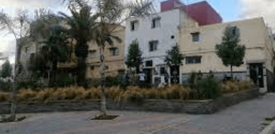 حدائق المزرعة” بسلا تثير الجدل… سكان الحي يناشدون عامل الإقليم لإنصافهم