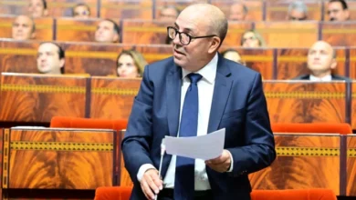 البواري ينسب مشاريع نزار البركة لوزارته.. شرارة صراع داخل الحكومة؟