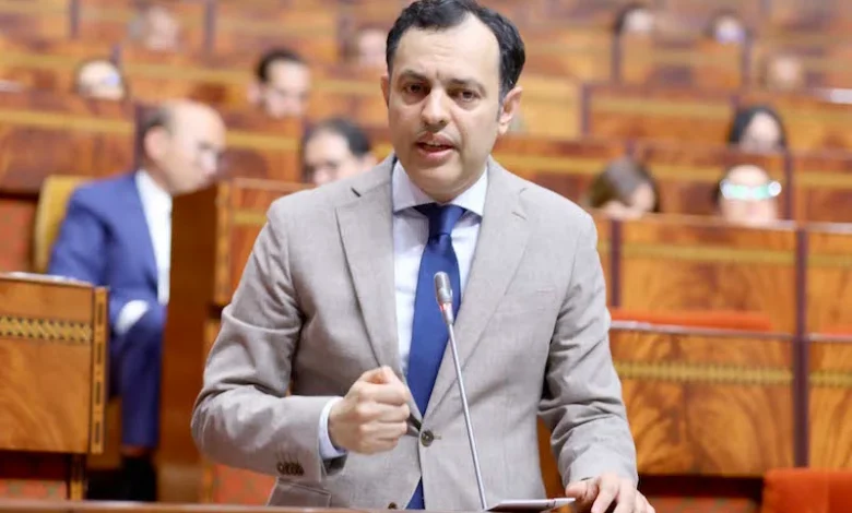 مستشارة تتجاوز الوزير نفسه.. فوضى داخل وزارة التشغيل! % مستشارة تتجاوز الوزير نفسه.. فوضى داخل وزارة التشغيل!