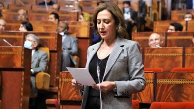 فاطمة الزهراء عمور.. وزيرة بمواصفات نجمة إعلانات فاخرة!