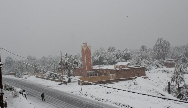 نشرة إنذارية: تساقطات ثلجية وأمطار قوية تجتاح عدداً من مناطق المملكة