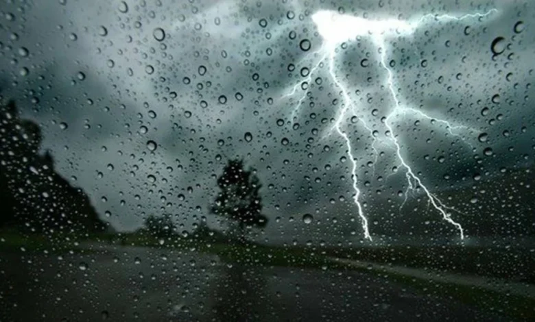 نشرة جوية تحذيرية: أمطار قوية وثلوج كثيفة ورياح عاتية بعدة أقاليم % نشرة جوية تحذيرية: أمطار قوية وثلوج كثيفة ورياح عاتية بعدة أقاليم