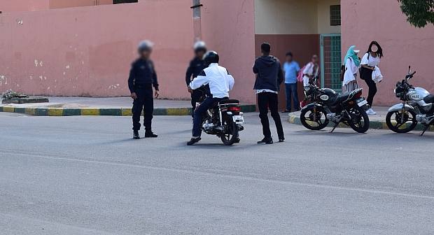 تحذيرات من “حلويات مخدّرة” قرب المدارس تثير قلق الأسر المغربية % تحذيرات من “حلويات مخدّرة” قرب المدارس تثير قلق الأسر المغربية