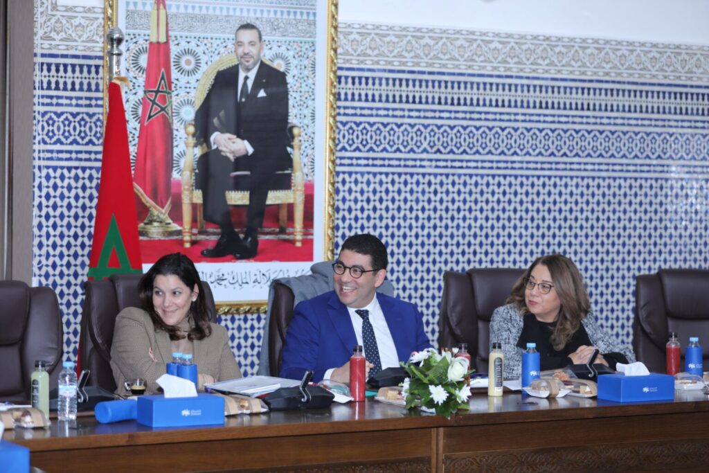 البام يشيد بإصلاح مجلس الصحافة ويؤكد على الدبلوماسية والتنظيم