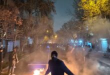 إيران على حافة الانفجار: آلاف القتلى والاحتجاجات تدخل مرحلة خطيرة % إيران على حافة الانفجار: آلاف القتلى والاحتجاجات تدخل مرحلة خطيرة