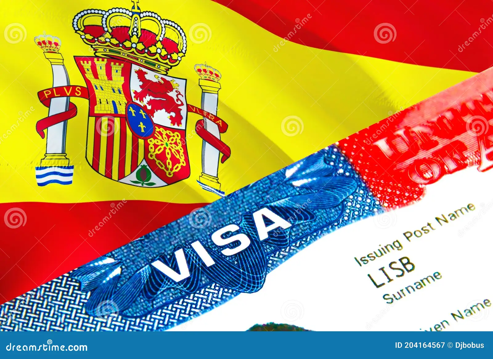 إسبانيا تُقرّ تسوية استثنائية لأوضاع نصف مليون مهاجر