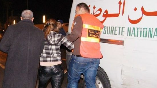 توقيف 8 أشخاص بينهم 6 فتيات خلال مداهمة شقة " ماصاج " % اعتقال فتاة 550x309 1