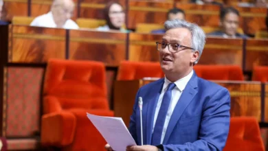 كريم زيدان… وزير الاستثمار الذي يستثمر في العناوين أكثر من الوقائع