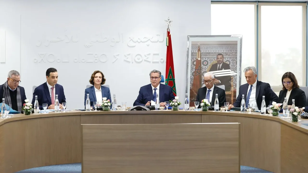 ودٌّ على السطح وصراع في العمق… كواليس خلافة أخنوش داخل الأحرار