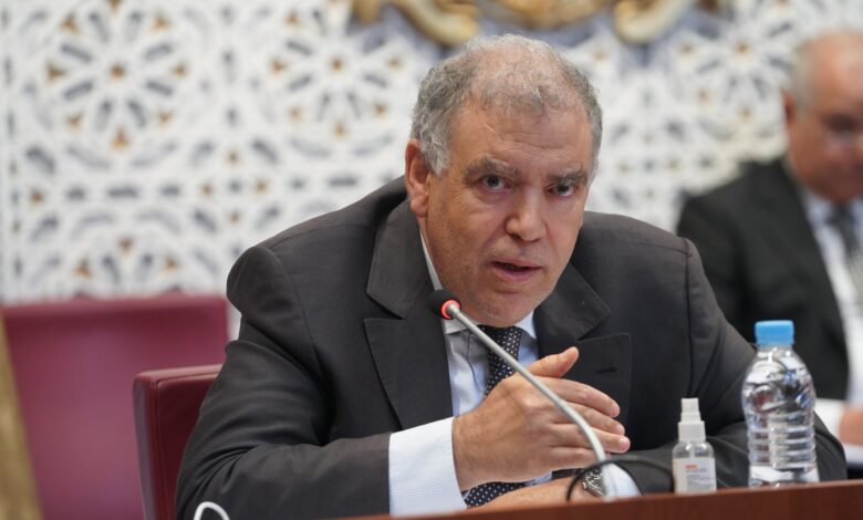 وزارة الداخلية تباشر تحقيقات موسعة حول اختلالات و خروقات المشاريع التنموية بالدار البيضاء الكبرى % السيد عبد الوافي لفتيت وزير الداخلية