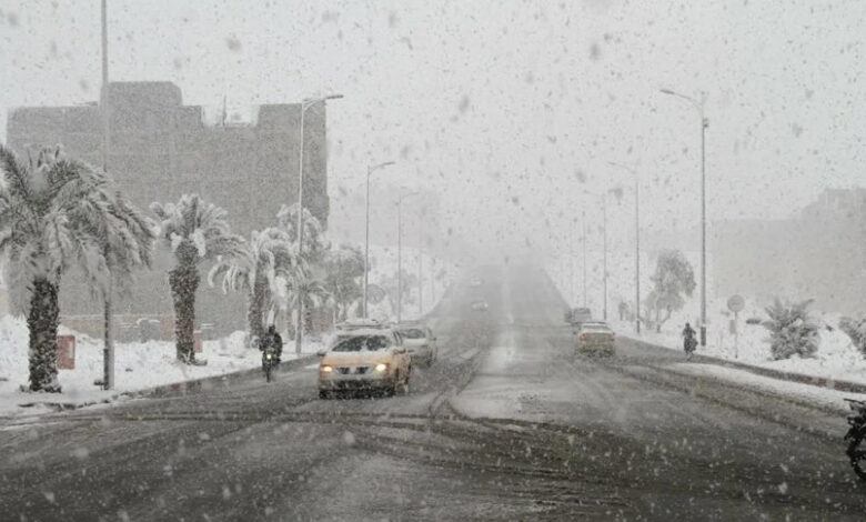 طقس متقلب بالمغرب: رياح قوية وأمطار وثلوج مرتقبة % طقس متقلب بالمغرب: رياح قوية وأمطار وثلوج مرتقبة