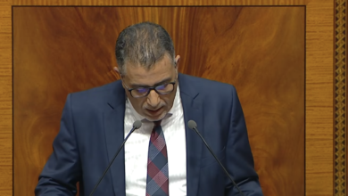 رشيد حموني ينتقد حصيلة حكومة أخنوش ويكشف اختلالات الأرقام والأداء