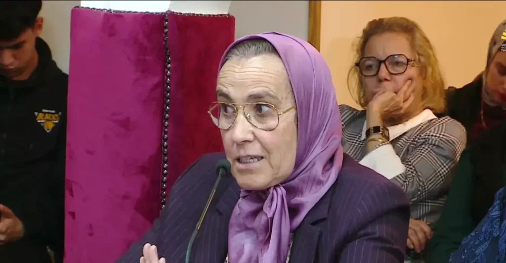 الزومي تنتقد التشغيل.. حكومة الأغلبية تحت الضغط