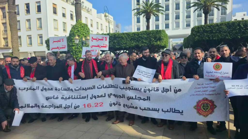 توقف خدمات العدول بالمغرب يربك التوثيق ويصعّد التوتر