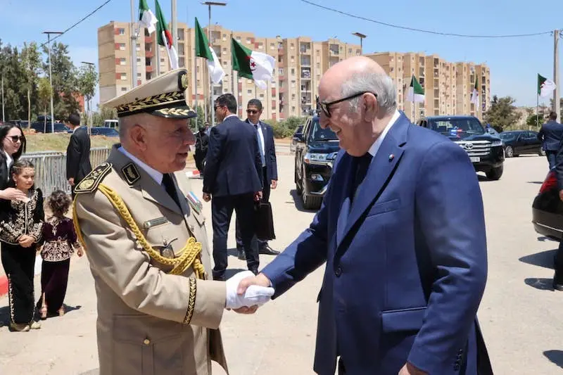 صراع خفي داخل السلطة الجزائرية يعيد التوتر بين الرئاسة والعسكر