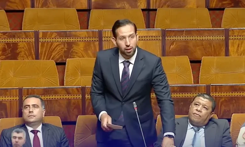 عمر الأزرق يدعو إلى تسريع تنزيل المجموعات الصحية الجهوية