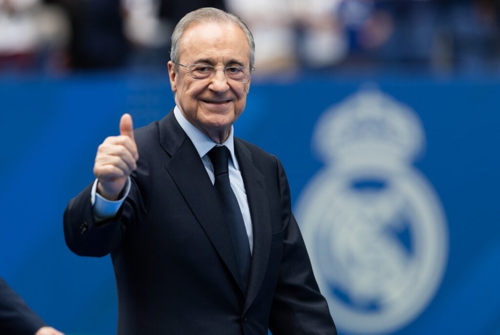 مورينيو يفتح باب العودة إلى ريال مدريد بعد 13 عاماً