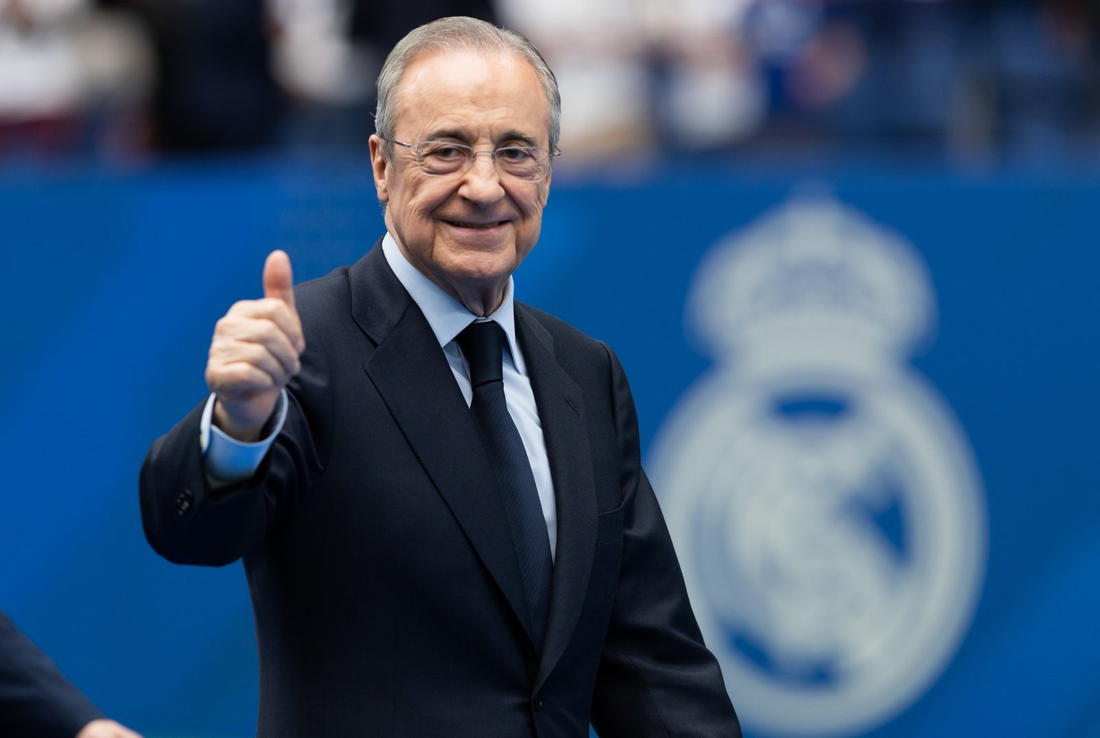 مورينيو يفتح باب العودة إلى ريال مدريد بعد 13 عاماً