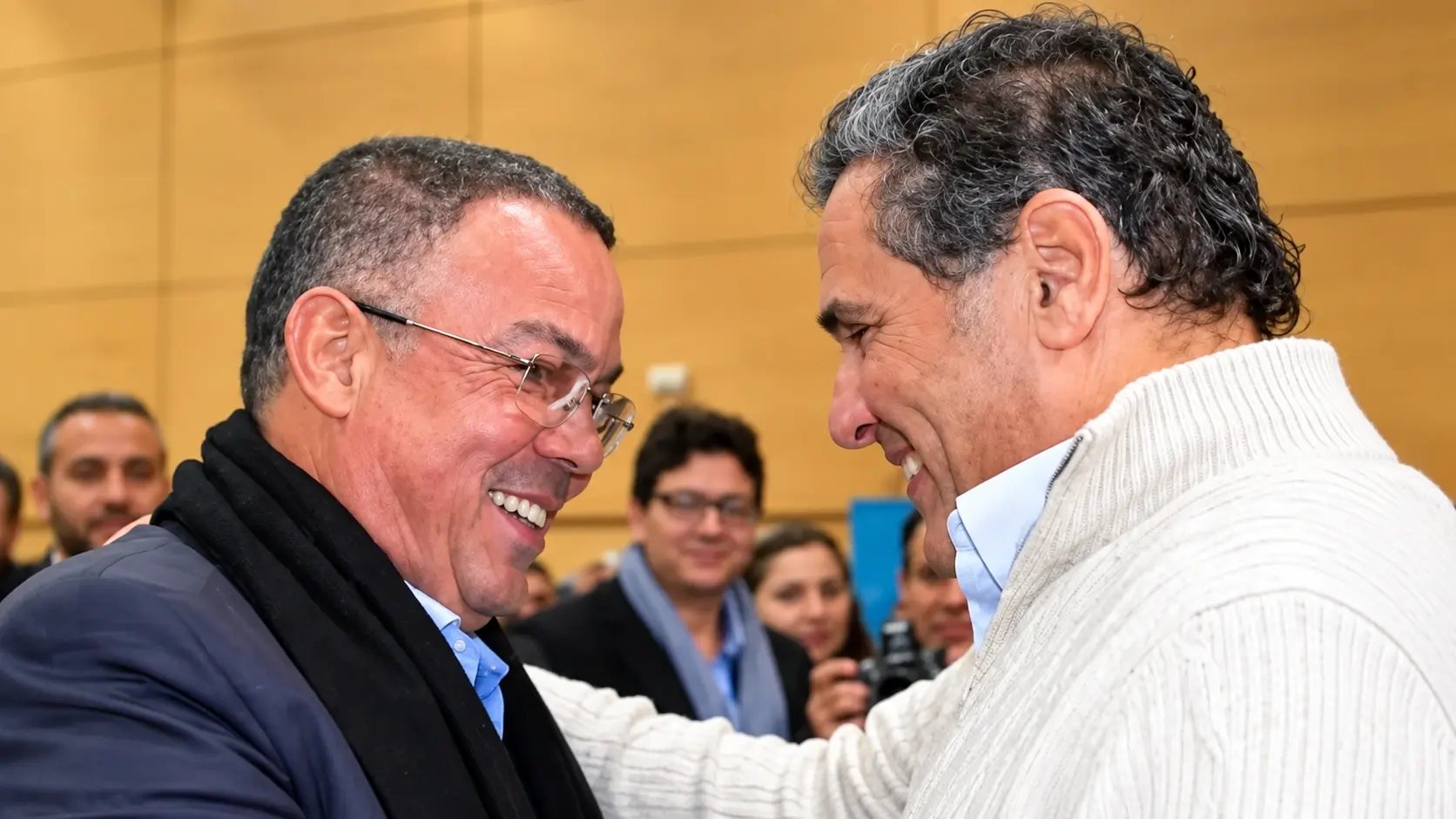 لقجع يتصدر المشهد الإعلامي.. وأخنوش يفقد صدارة التغطية
