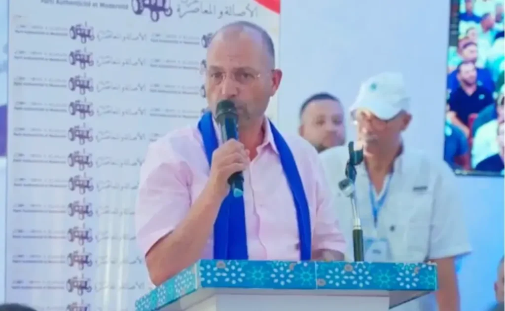 المحرشي يطالب بالتحقيق في رخص صيد الأخطبوط