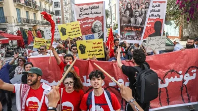 تونس تحت المجهر.. تقرير يتحدث عن خنق المجتمع المدني